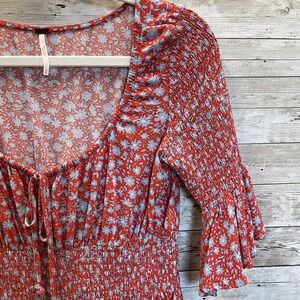 Free People Womens XS Blouse Red Cropped Top Blue Floral Print‎ Bell Sleeve